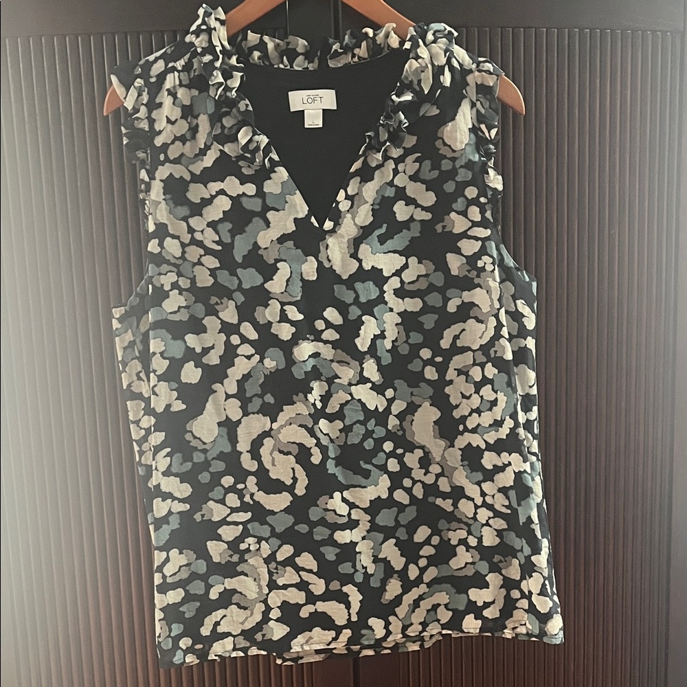 LOFT Women's Blue and Gray Sleeveless Blouse